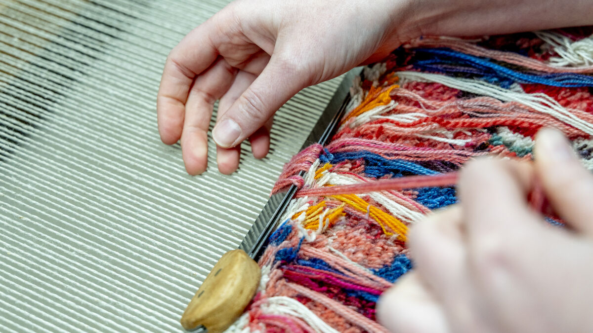 Swedes turn to needlework and crafts as drawing and poetry writing decline, survey finds