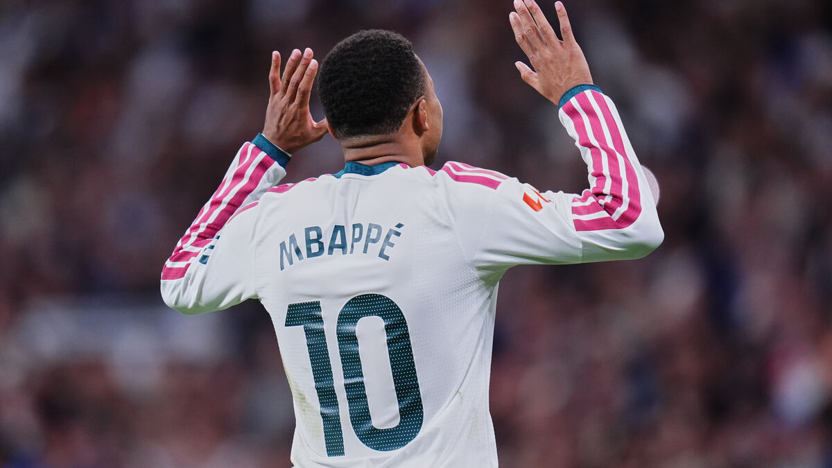 Real Madrid apologizes to China
