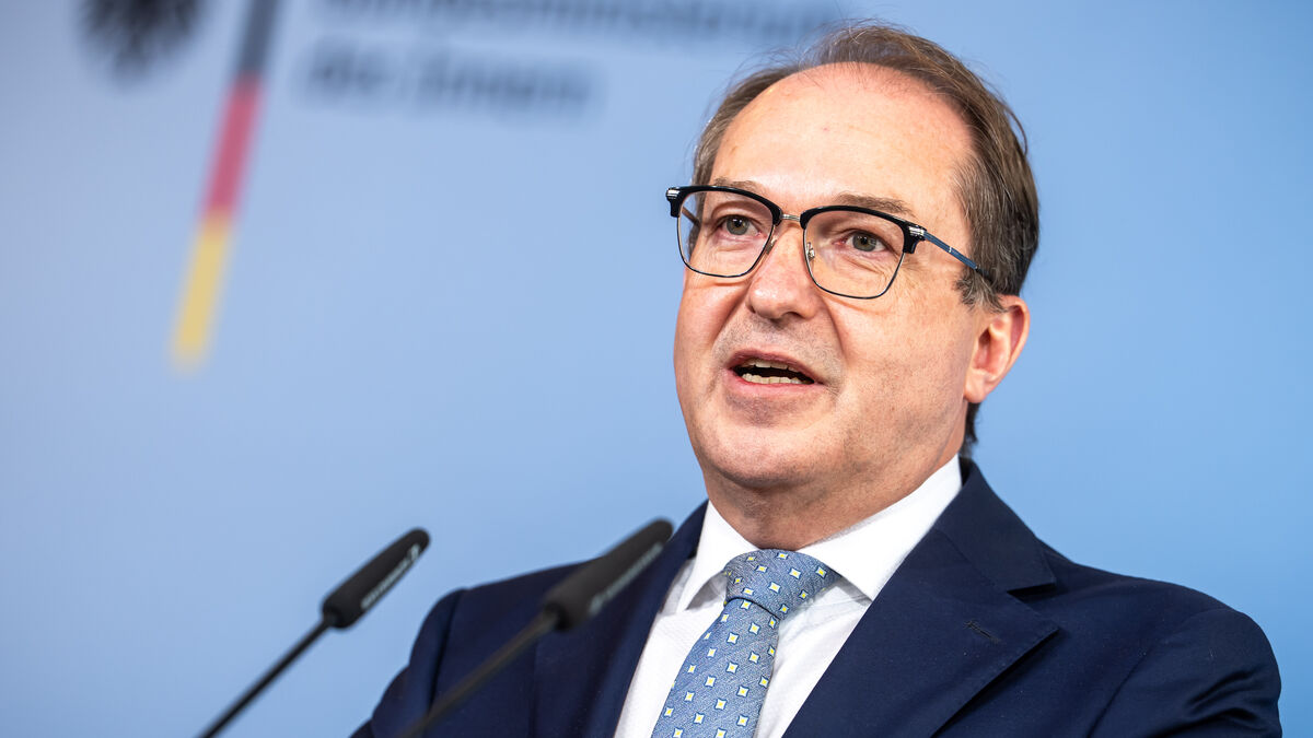 Political violence in Germany at dangerously high level, government says