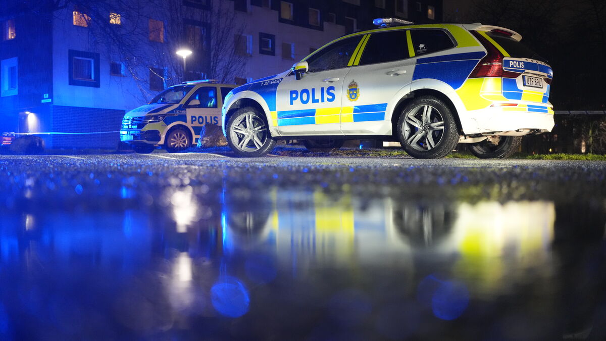 17-year-old charged with attempted murder after stairwell shooting in Alby