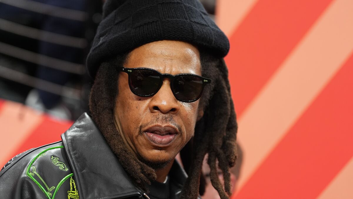 Jay-Z concert at Yankee Stadium delayed more than four hours after security breach