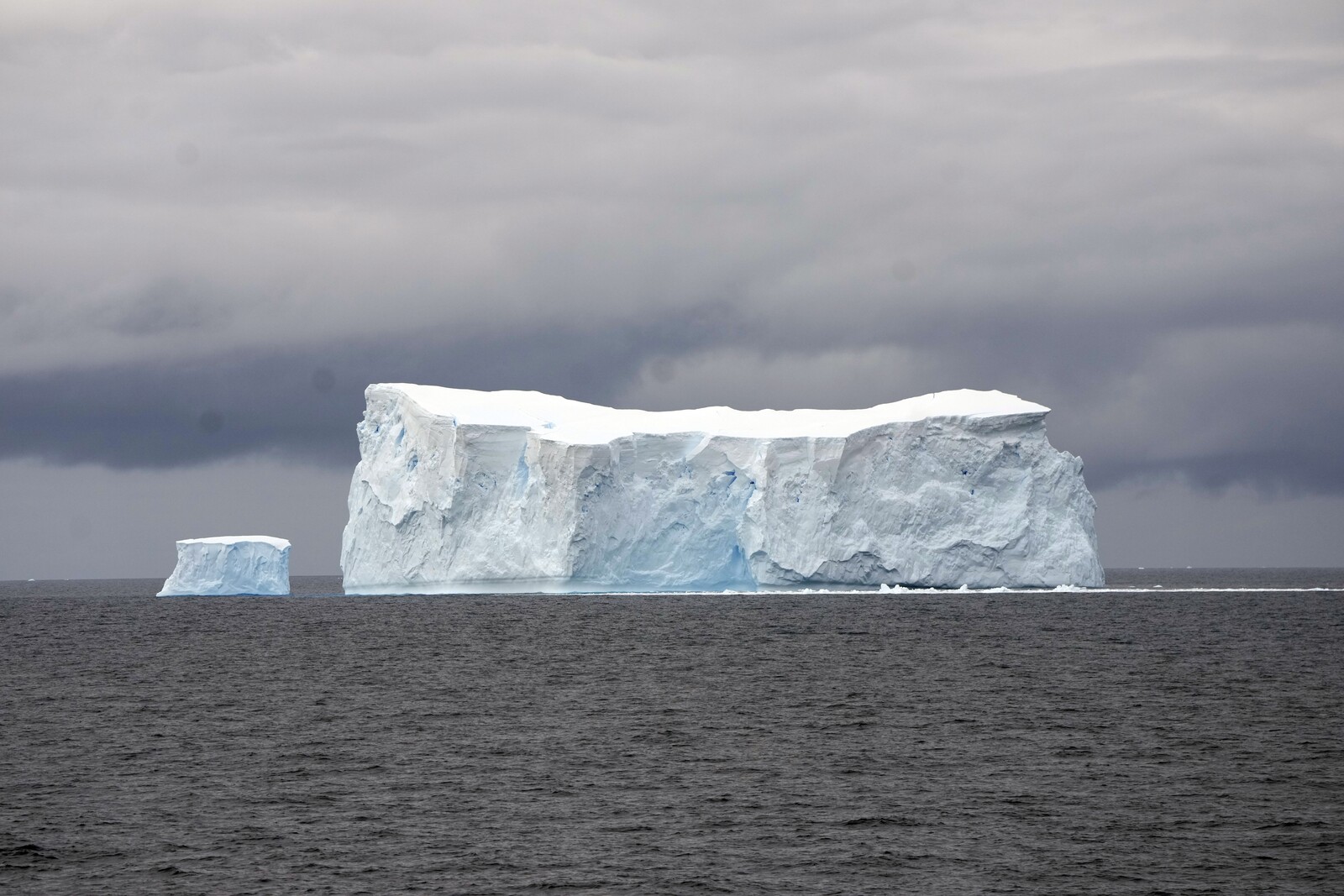 Record-low sea ice at the
