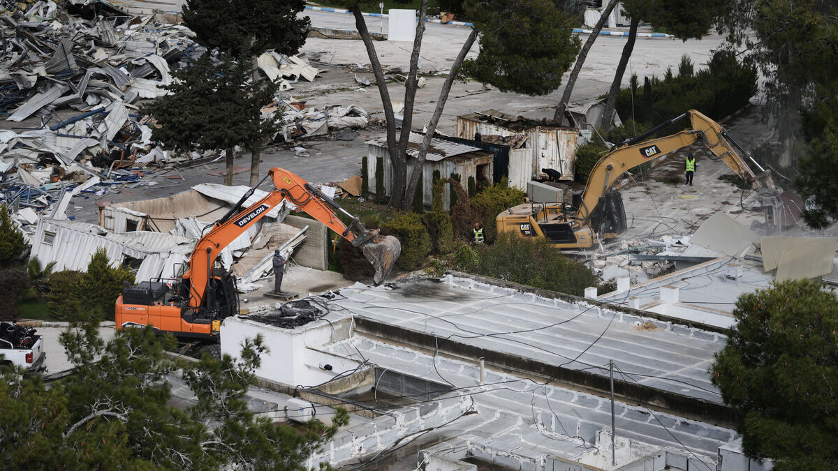 Israel builds military complex at