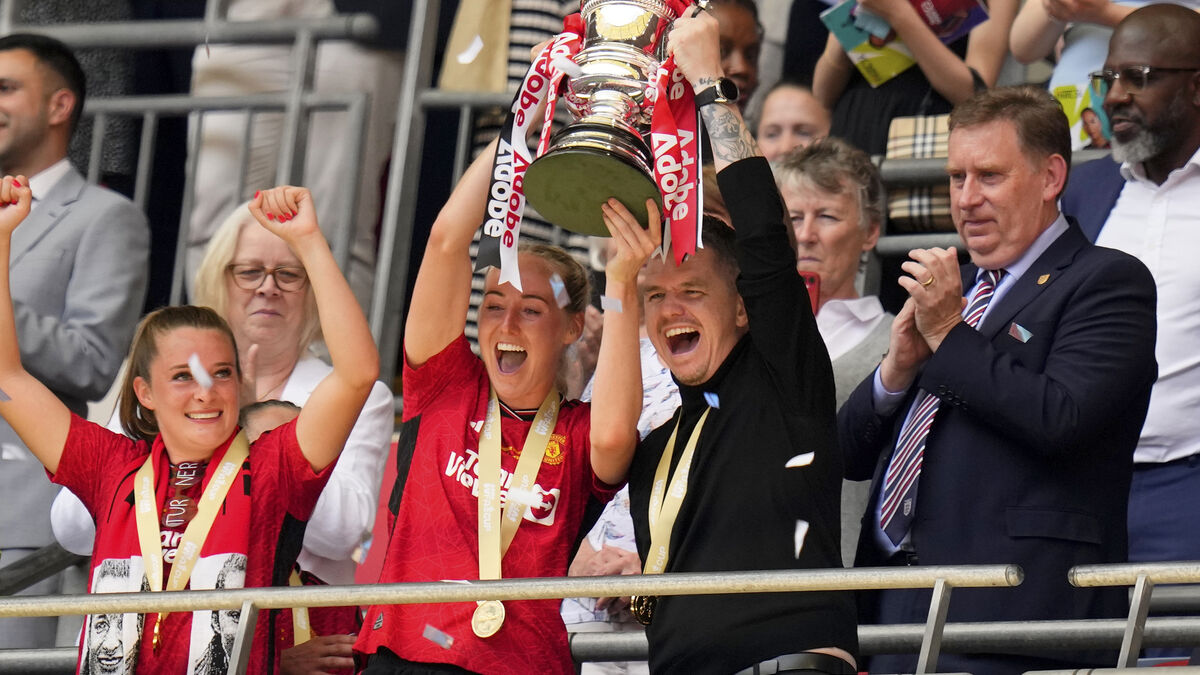 Manchester United women part ways with coach Marc Skinner ahead of Super League season