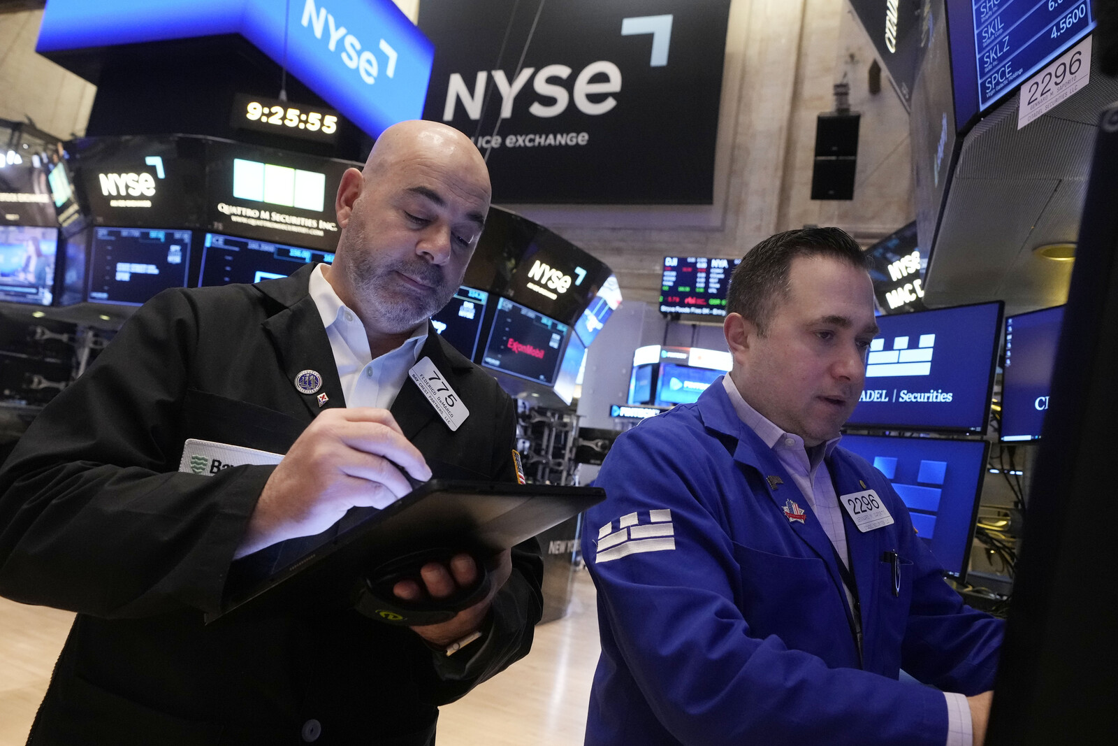 Wall Street awaits job figures