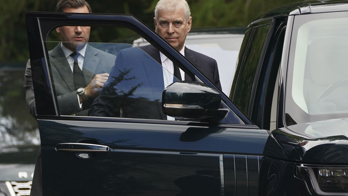 Scottish Police Investigate Epstein’s Trips