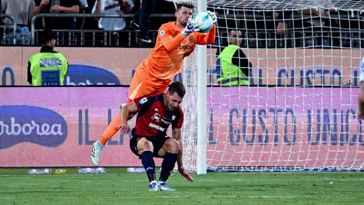 Substitute Goalkeeper Josep Martinez in Fatal Accident in Italy