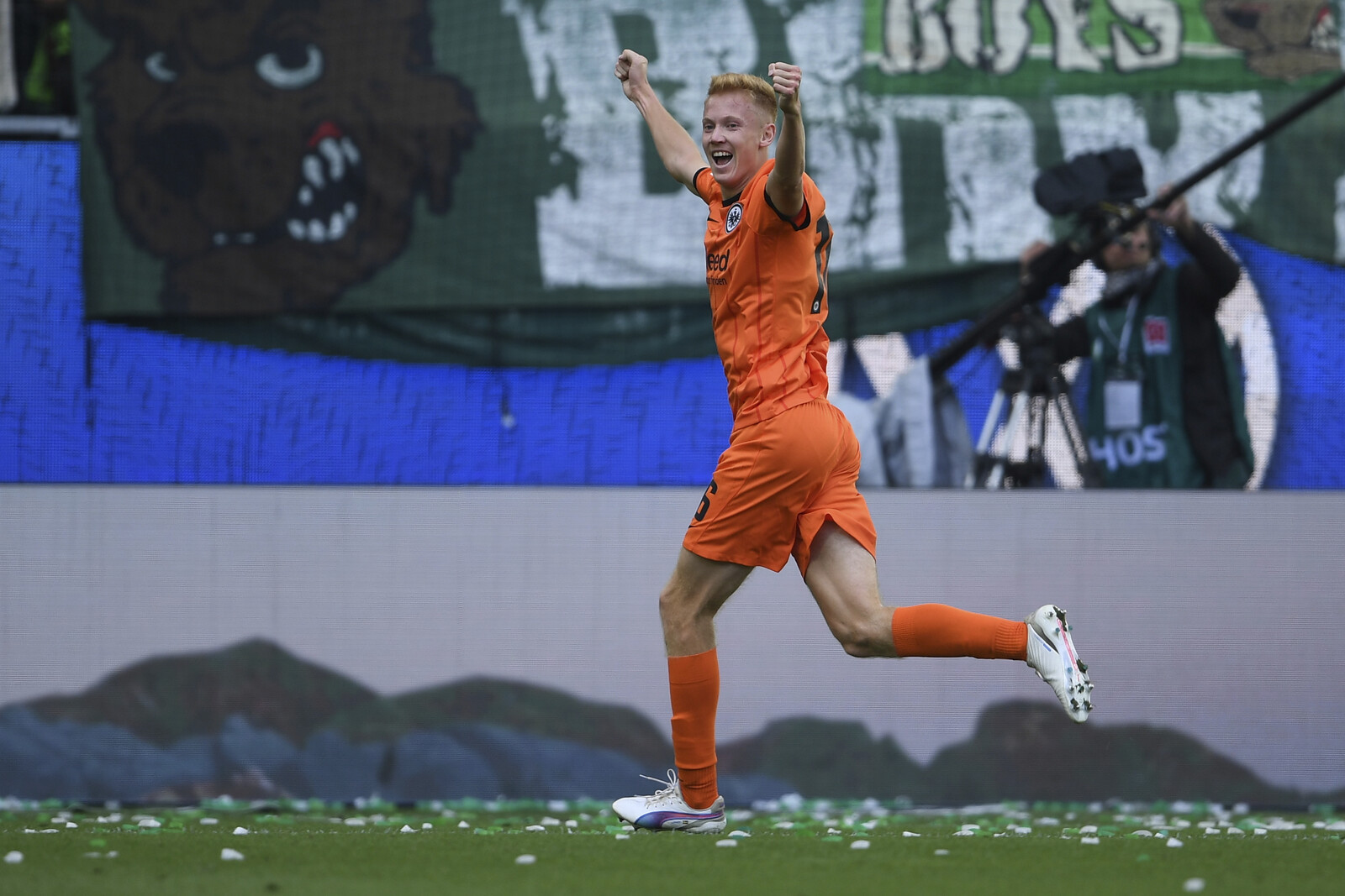 After the National Team Controversy – Larsson Started