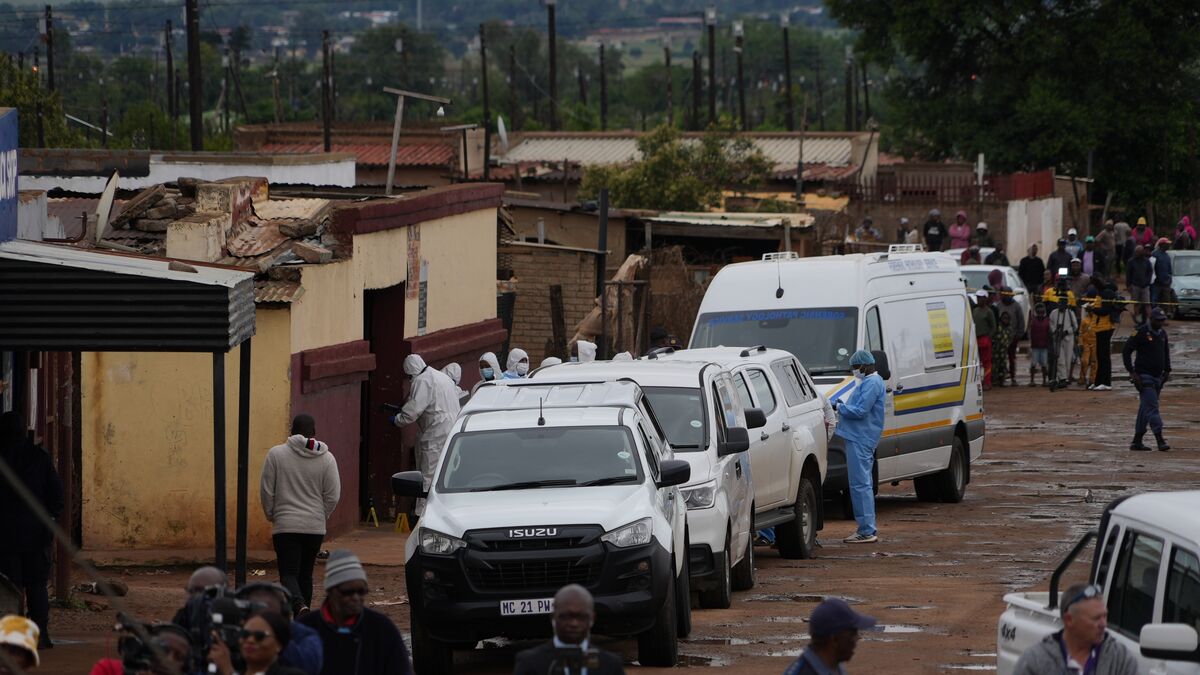 Nine dead in bar shooting