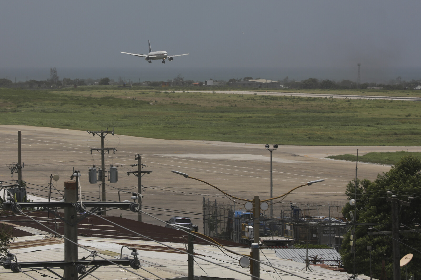 Gang attempted to take over Haiti's airport
