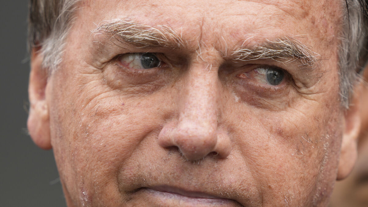 Bolsonaro moved to bigger prison cell with kitchen and outdoor area