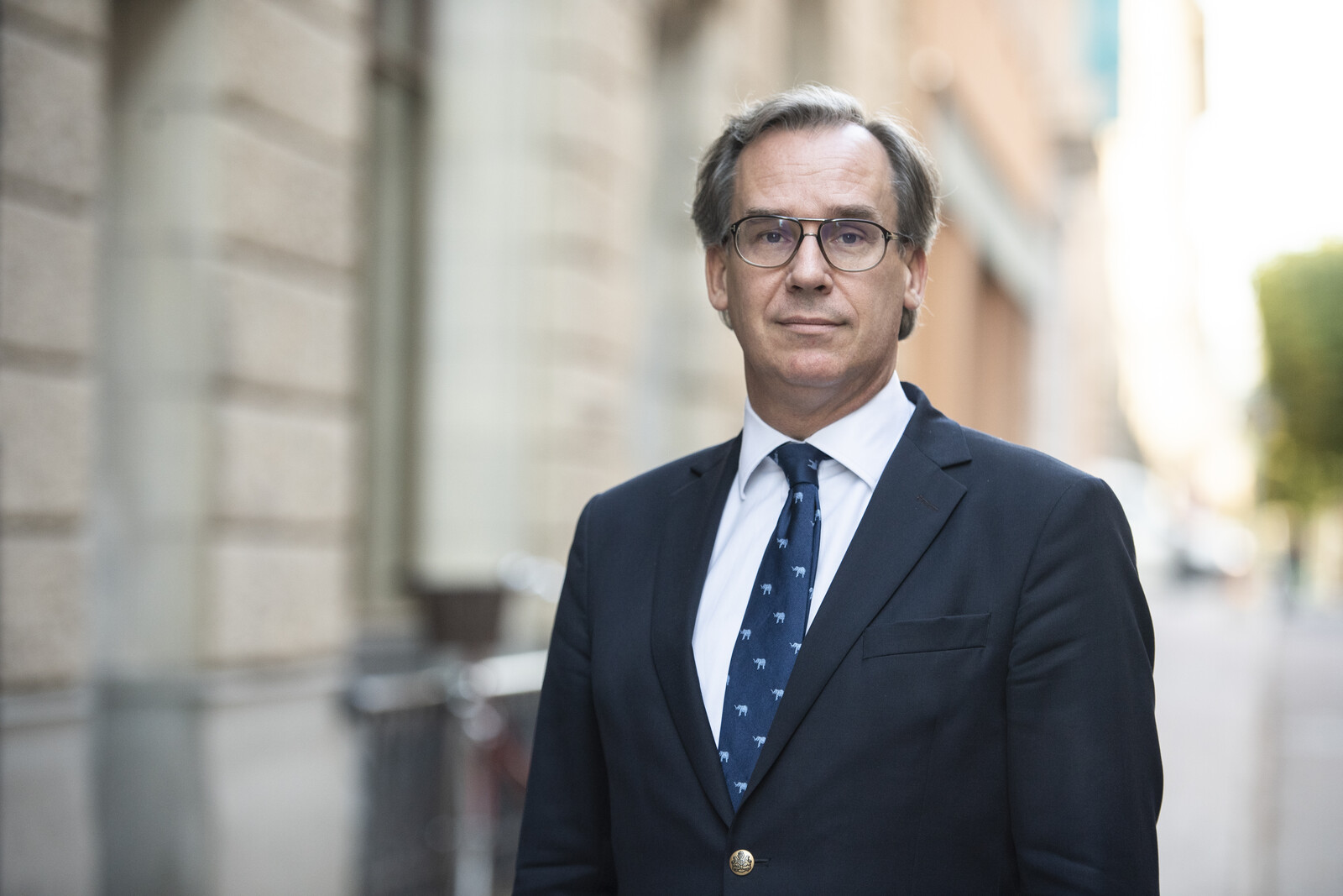 Håkan Jevrell Resigns as State Secretary Amid Job Application