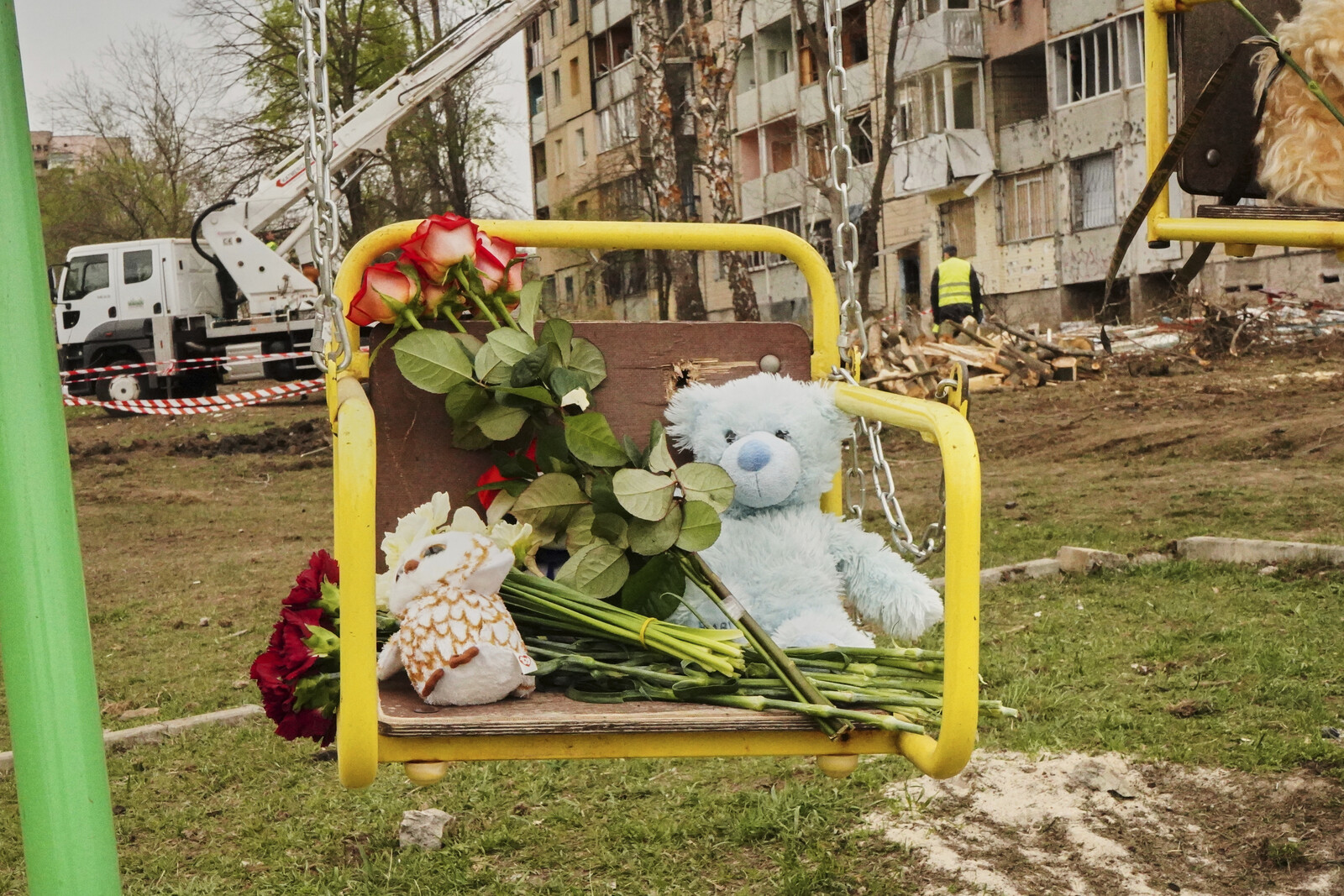 Nine Children Among 18 Killed in Russian Attack on Zelensky's Hometown