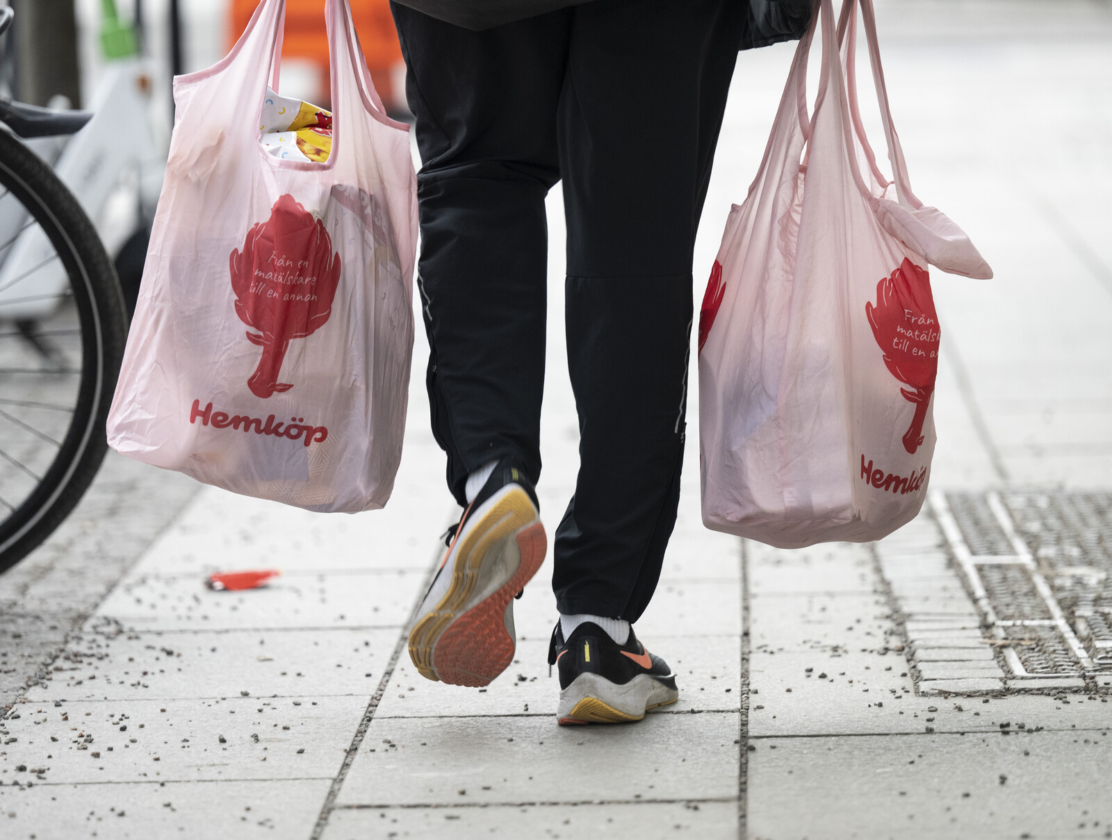 Inflation falls – opens up