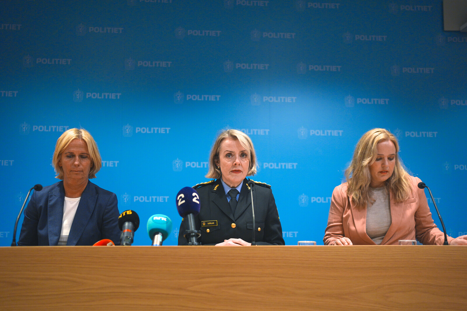 Norway raises threat level – police armed