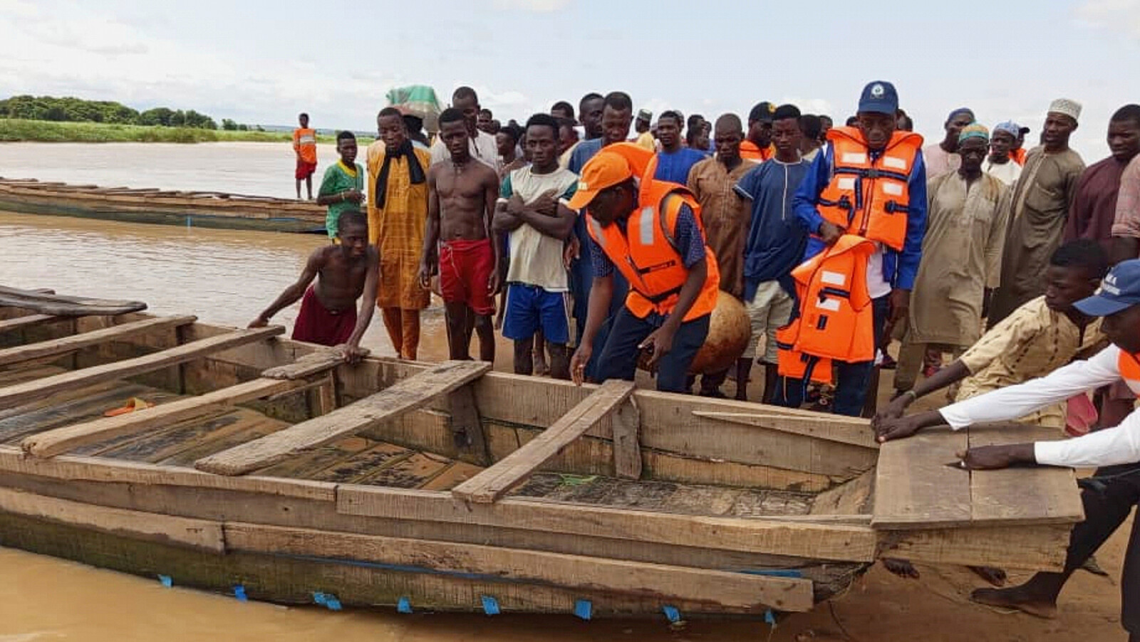 22 Feared Drowned in Northwestern