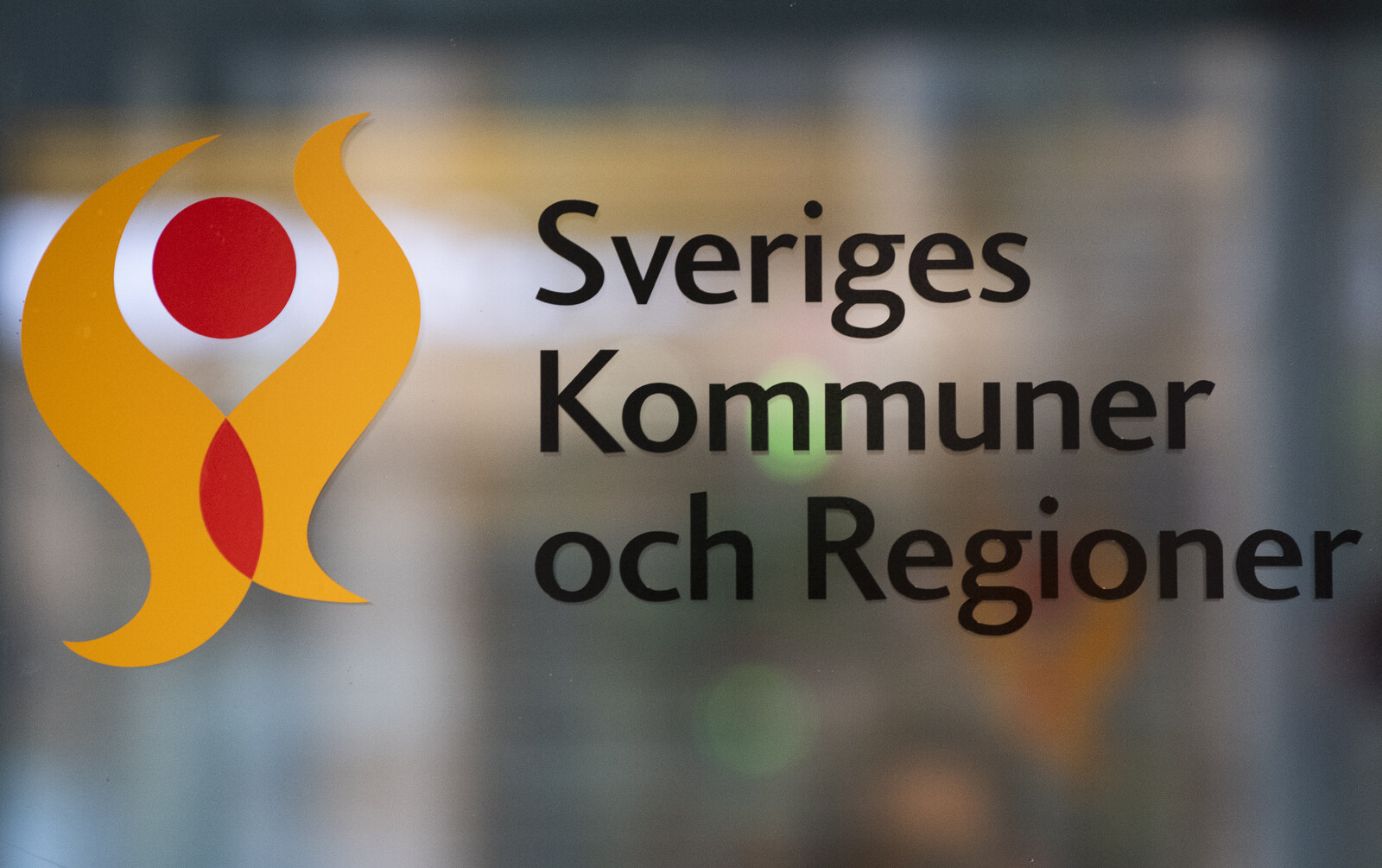 Municipalities Face Continued Low Economic Growth Amid Global Uncertainty