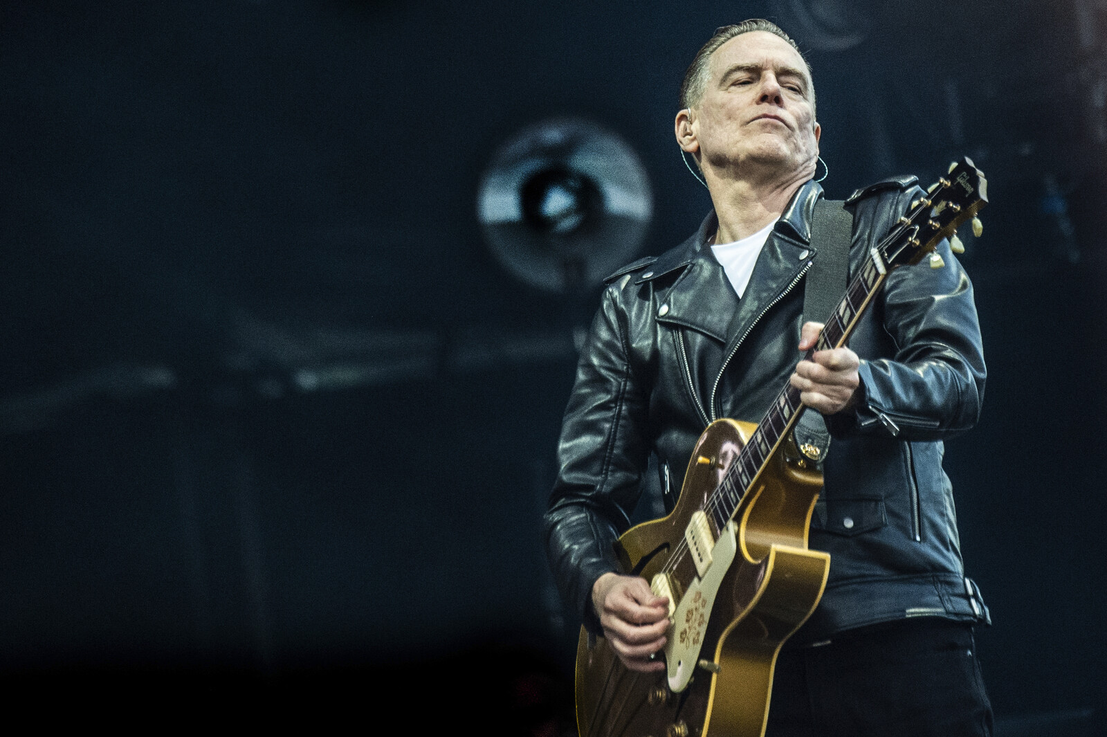 Fat Lump Stops Bryan Adams Concert
