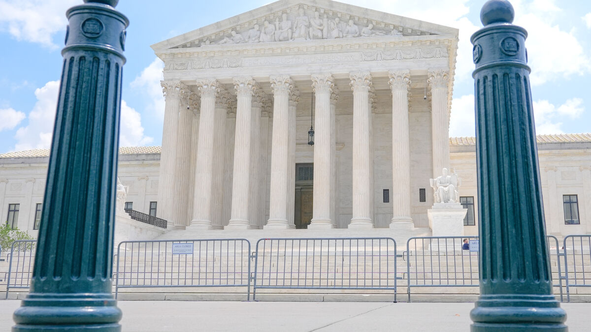Supreme Court Rejects Trump Bid to End Birthright Citizenship in the US