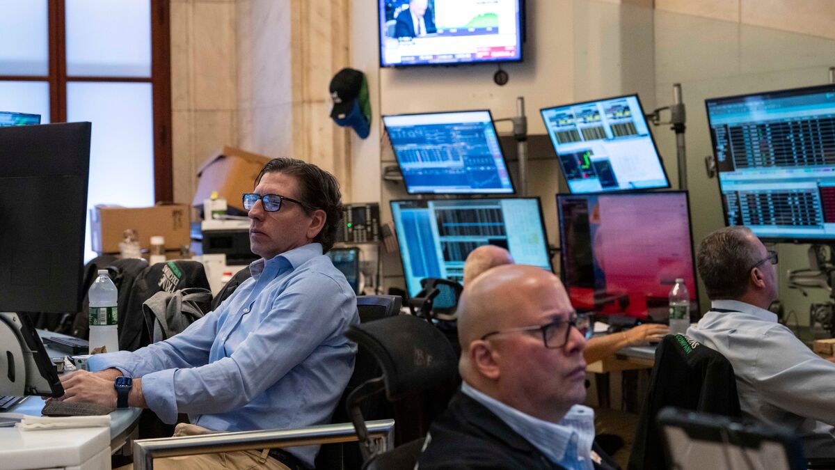 Wall Street Mixed as SpaceX Slumps, Nvidia Rises on Musk AI Deal