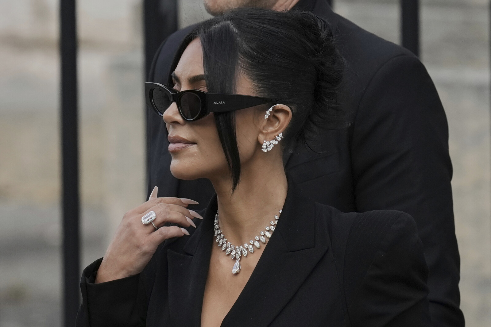 Prosecutor Seeks 10-Year Sentence for Kardashian Robbery Planner
