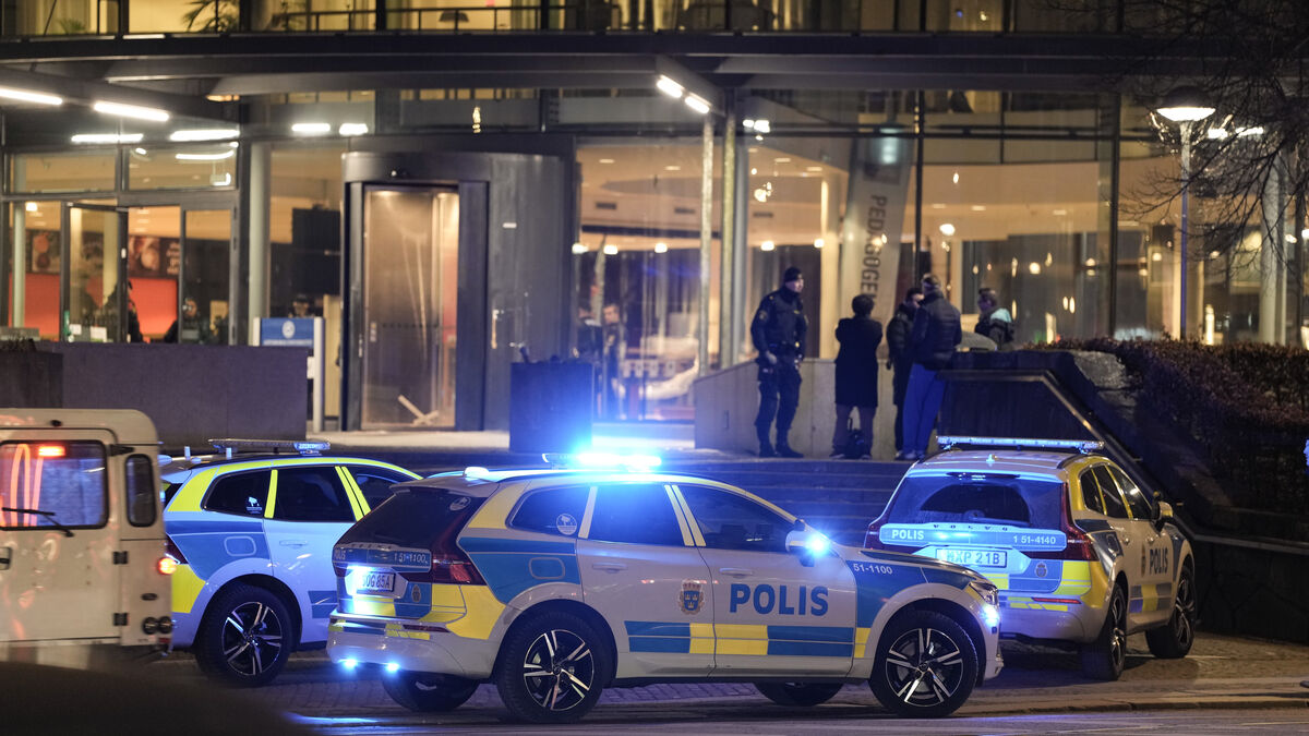 Burst balloons caused major police operation at Gothenburg university building