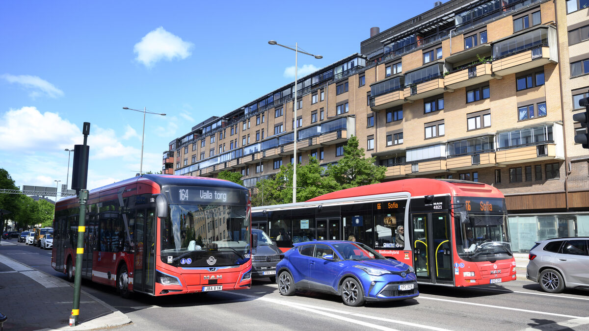 Public Transport Fares Cut Across