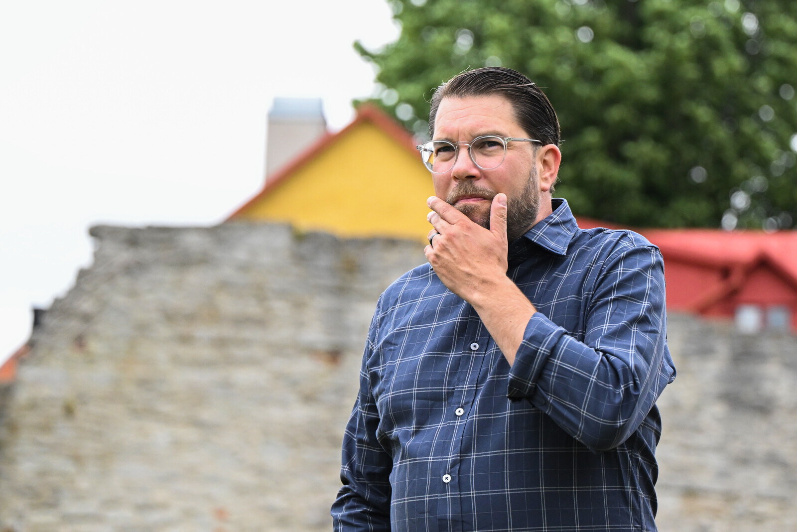 Åkesson Supports US Military Actions