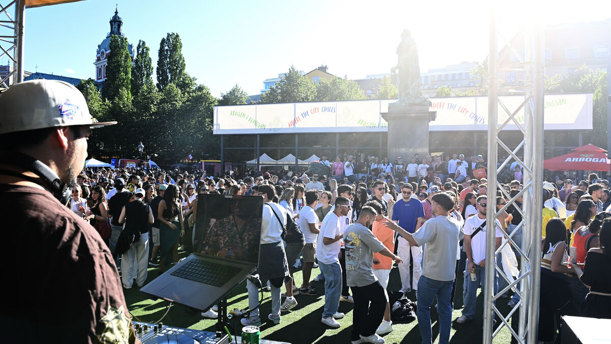 Fans gather in Stockholm ahead