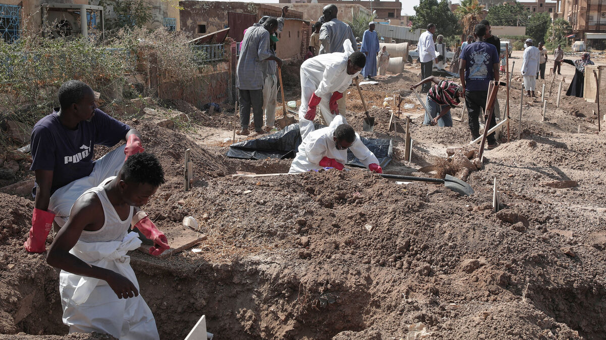 Hundreds of civilians killed by