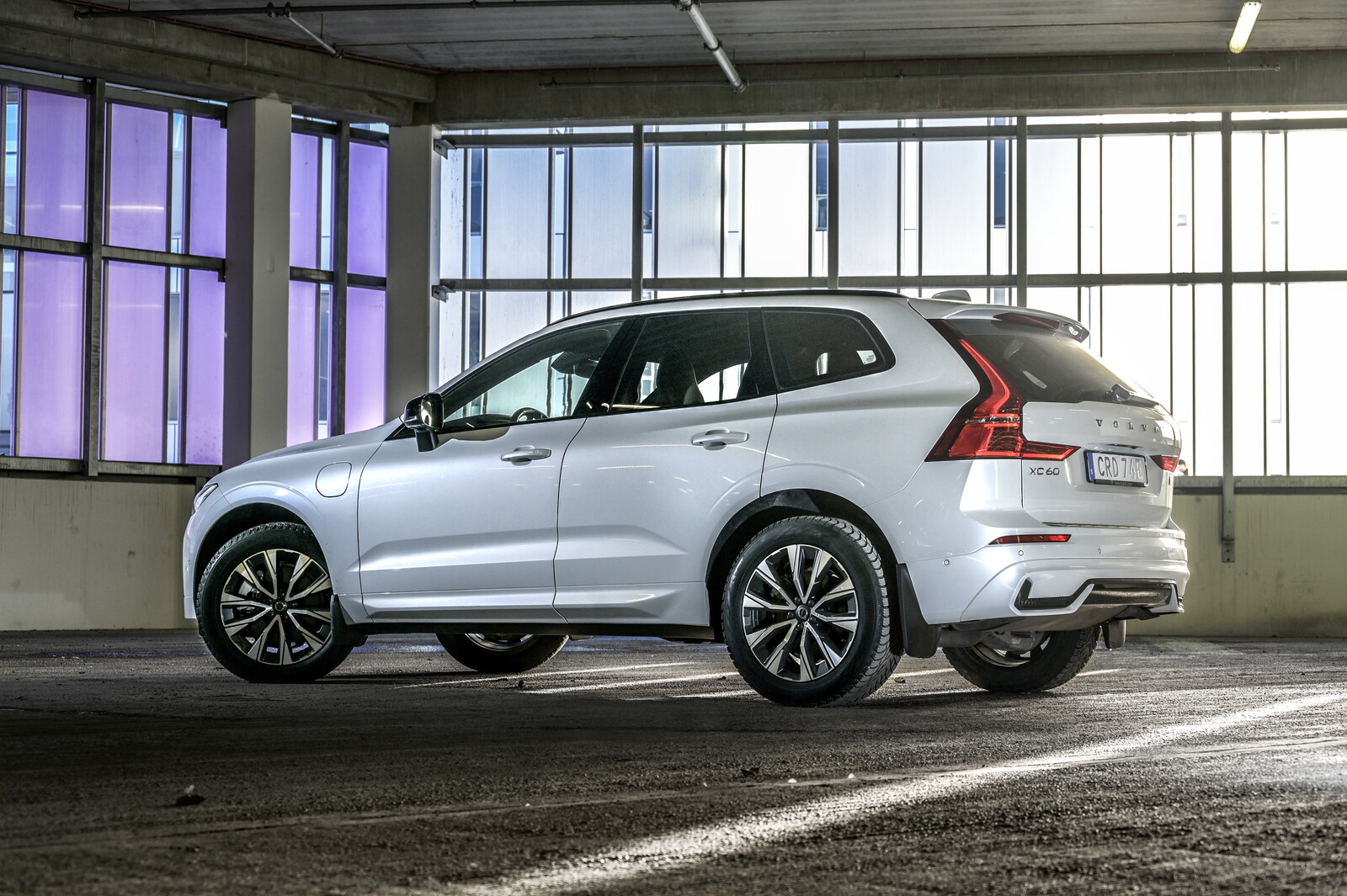 Volvo Recalls 73,000 Hybrids Over Fire Risk in Battery Charging
