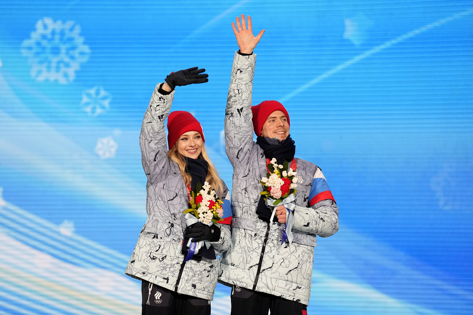Opens the door for Russians in the Olympic Games