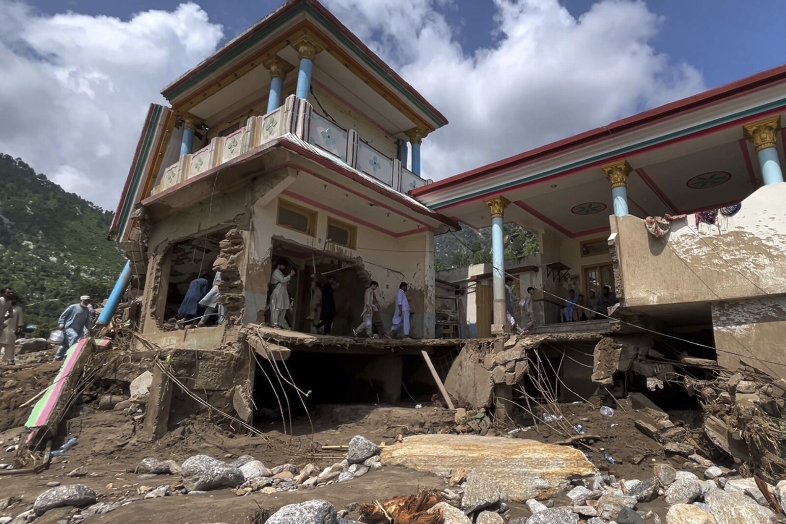 Nearly 400 Dead as Monsoon