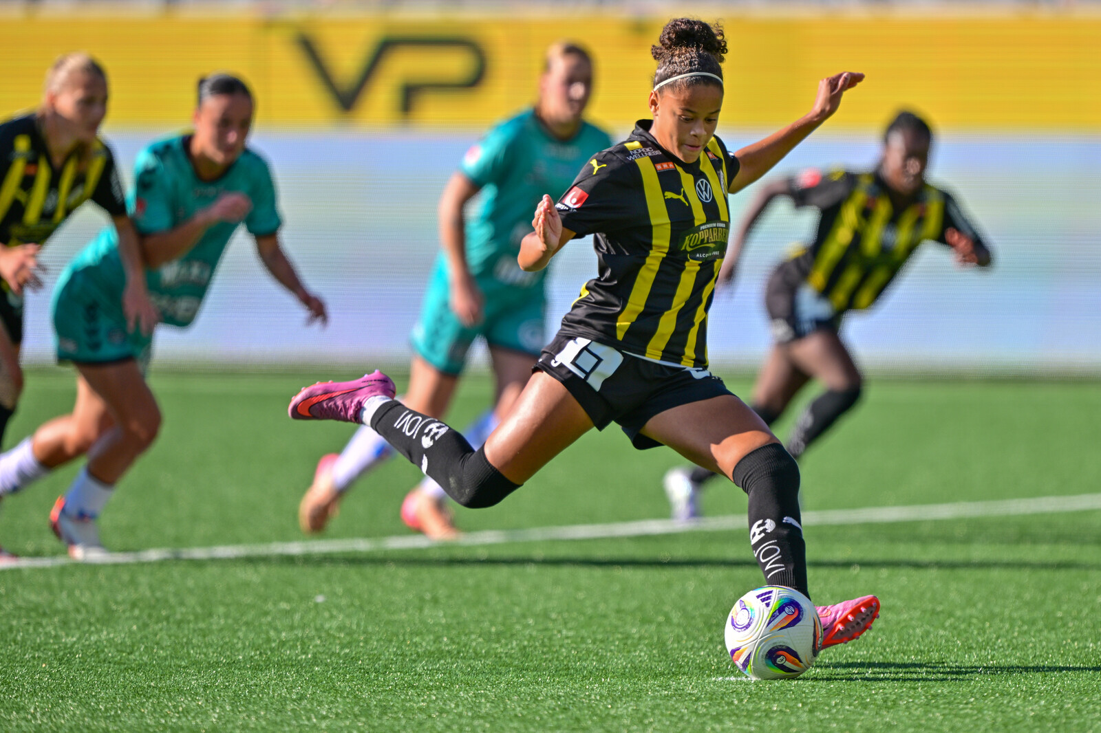 Häcken Misses Penalty and League