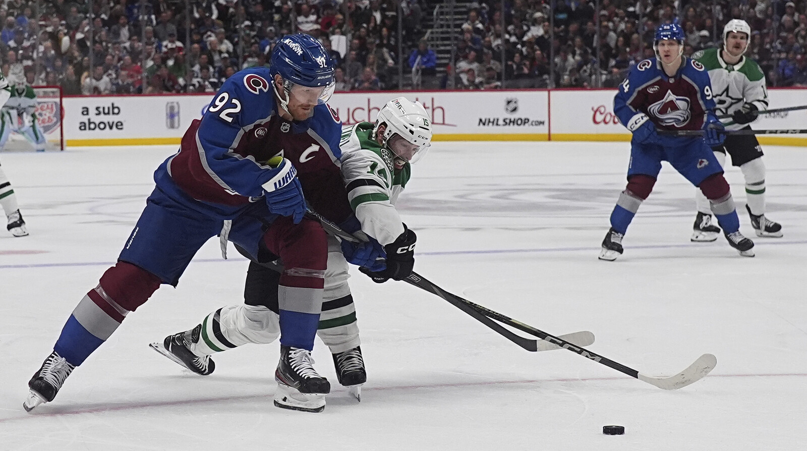Gabriel Landeskog Returns to NHL After 1,032 Days