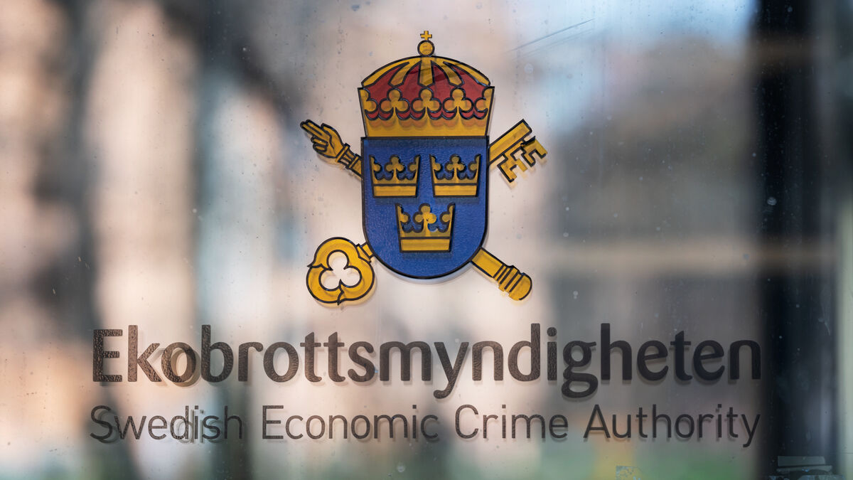 Six charged with economic crimes - 200 million kronor hidden