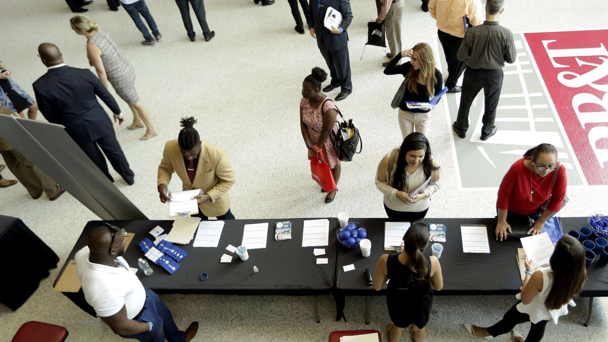 Fewer new US private sector