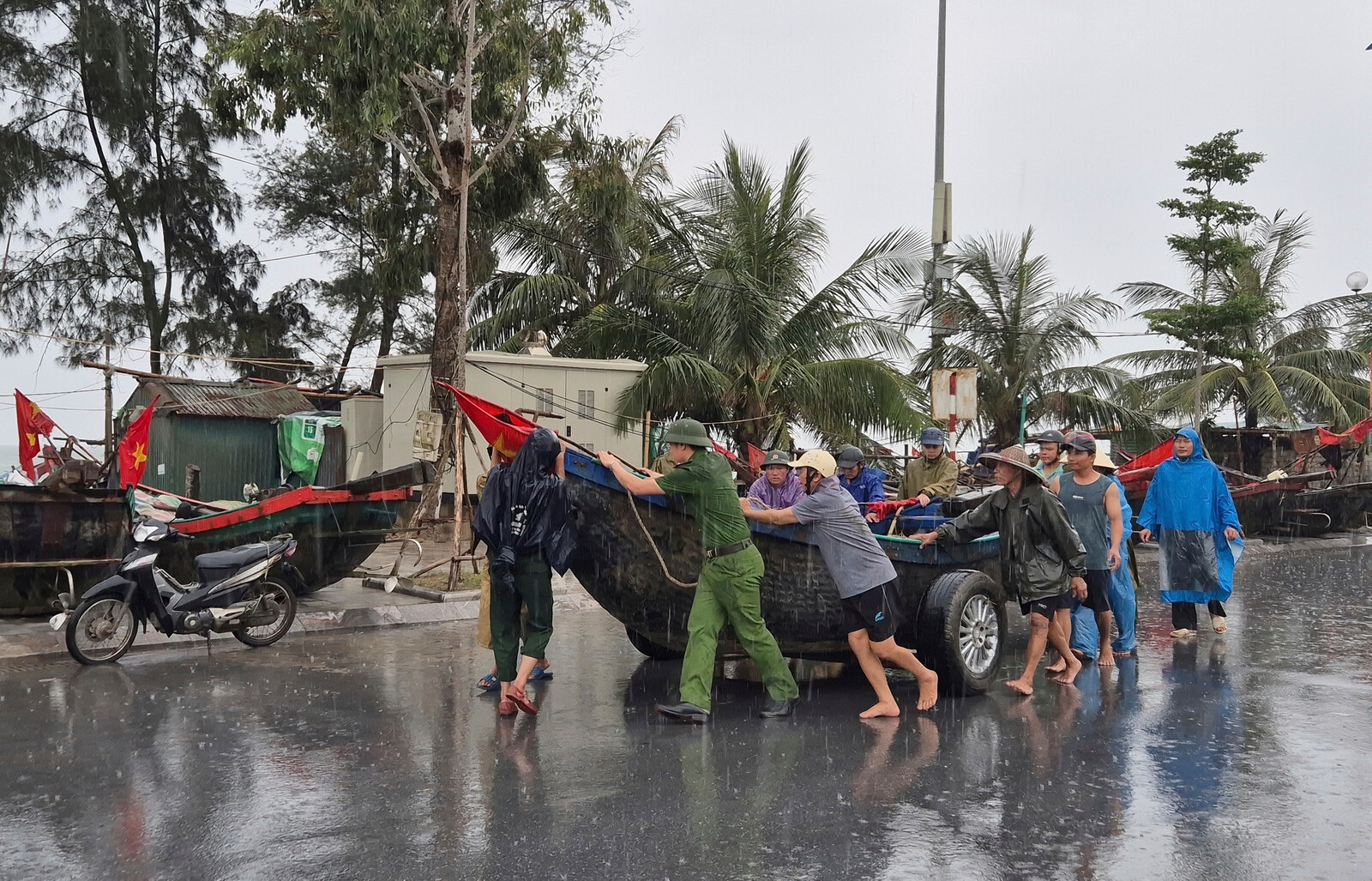 Vietnam Evacuates 325,000 as Typhoon