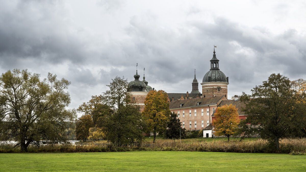 Neglected maintenance of cultural and historical properties