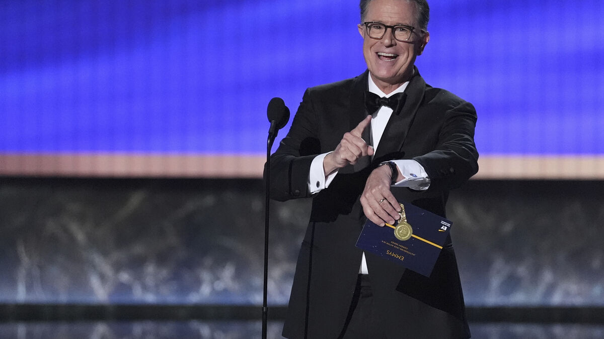 Paul McCartney helped Stephen Colbert say goodbye on TV