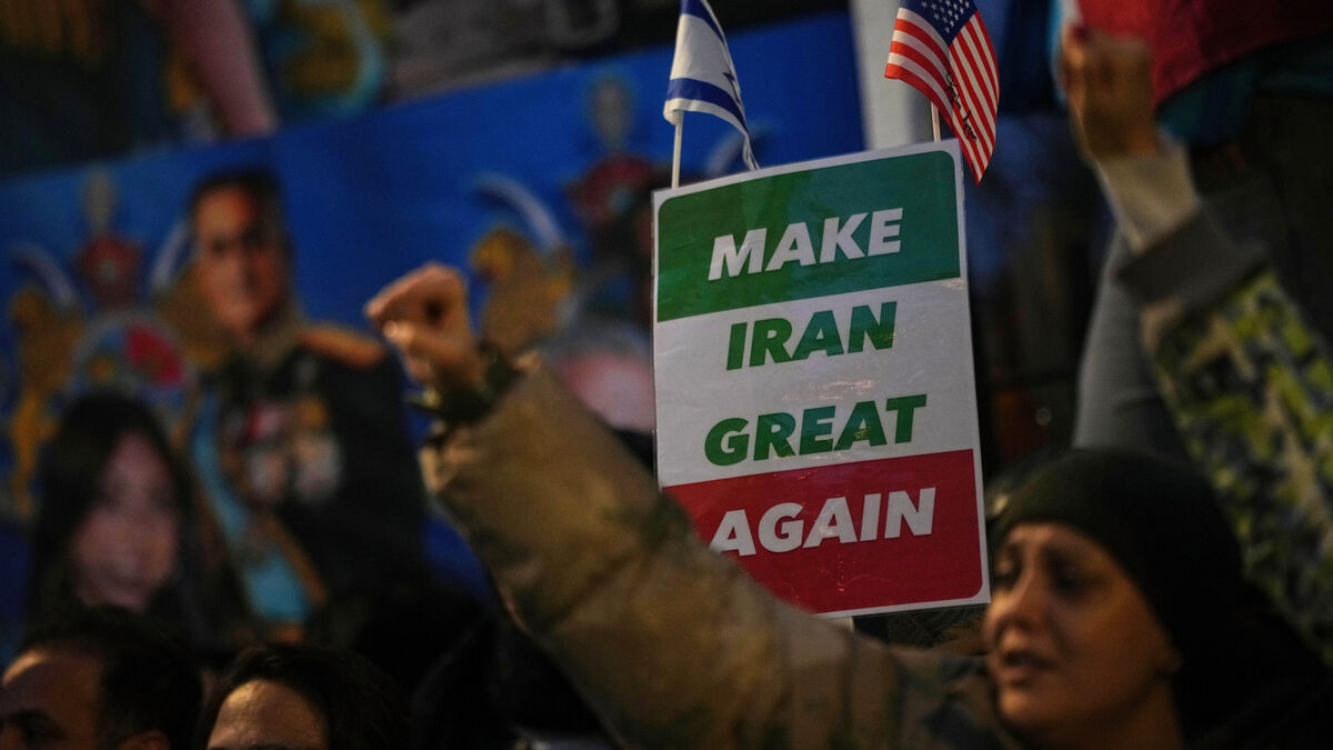 US warns citizens in Iran