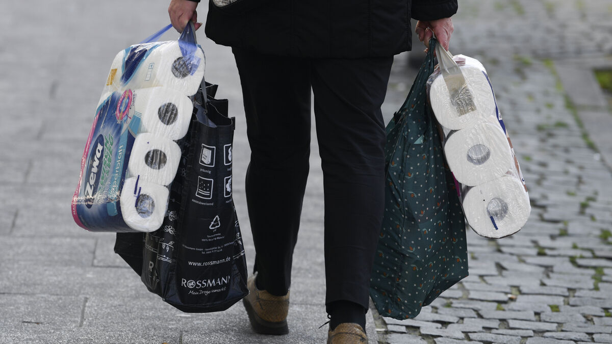 Eurozone retail sales rise less than expected in May