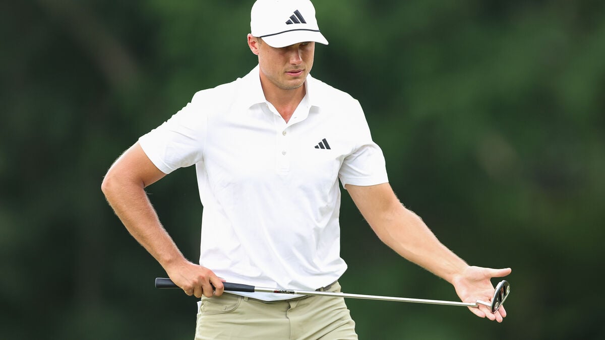Åberg impresses in PGA playoffs, trails leader Viktor Hovland by three strokes