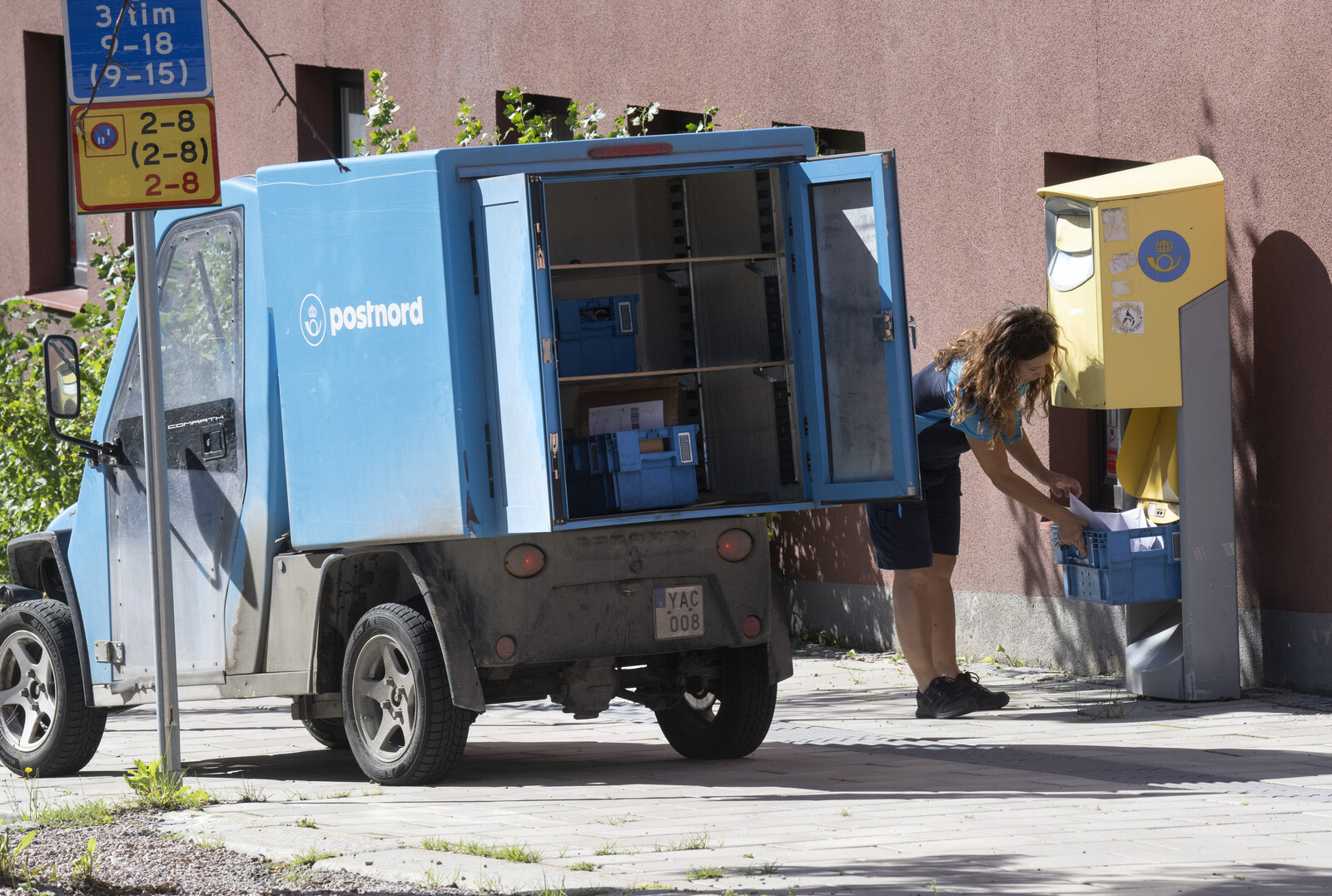 Postnord Achieves Profit Despite Decline in Letter Volumes