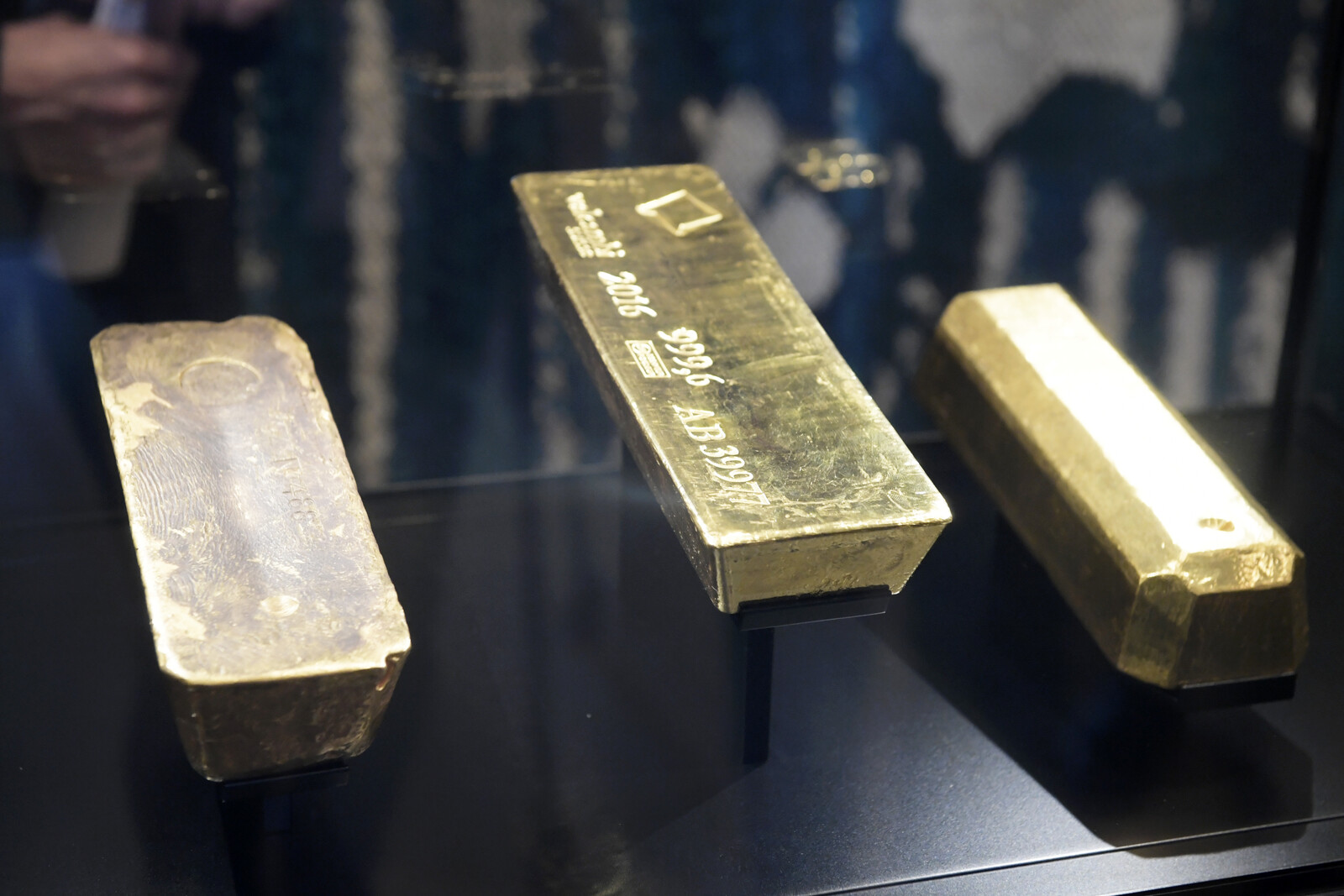 China's Gold Trade Surges as US-China Tensions Rise