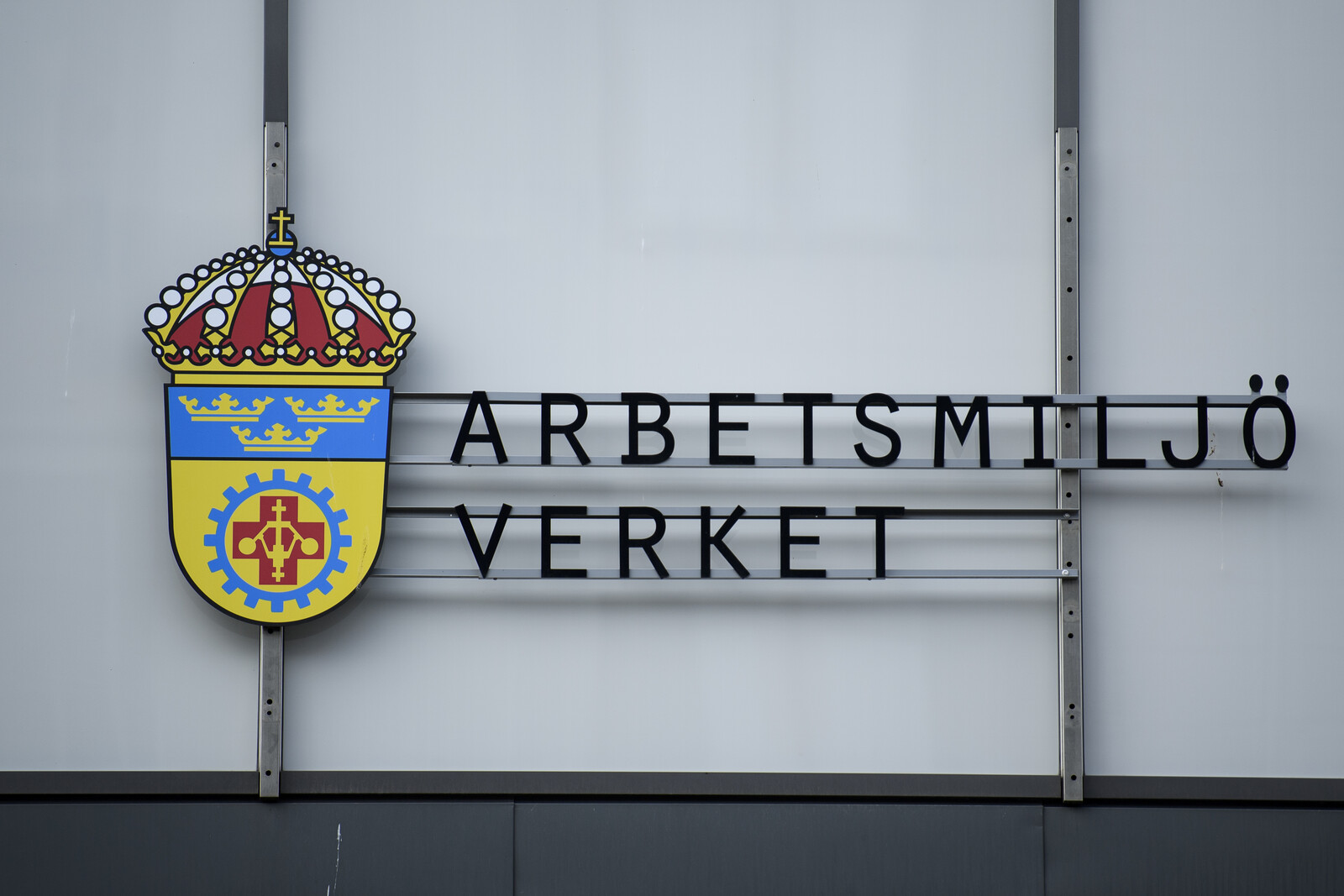 Firefighter Injured in Fatal Accident Rescue Near Norrköping