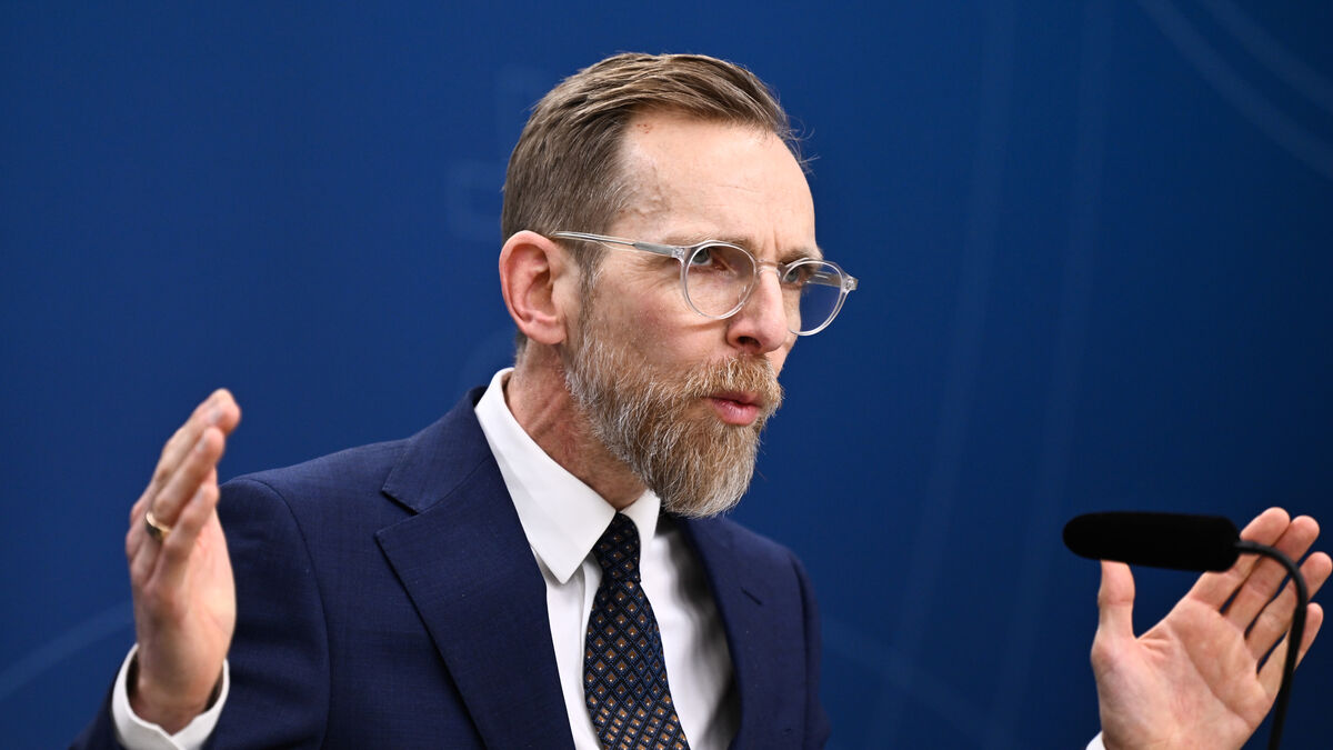 Minister on criticism says our damned duty to prevent violence in close relationships and protect children