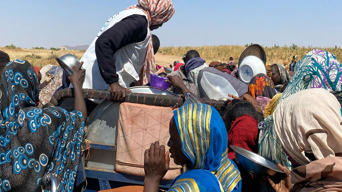 More signs of new offensive in war-torn Sudan