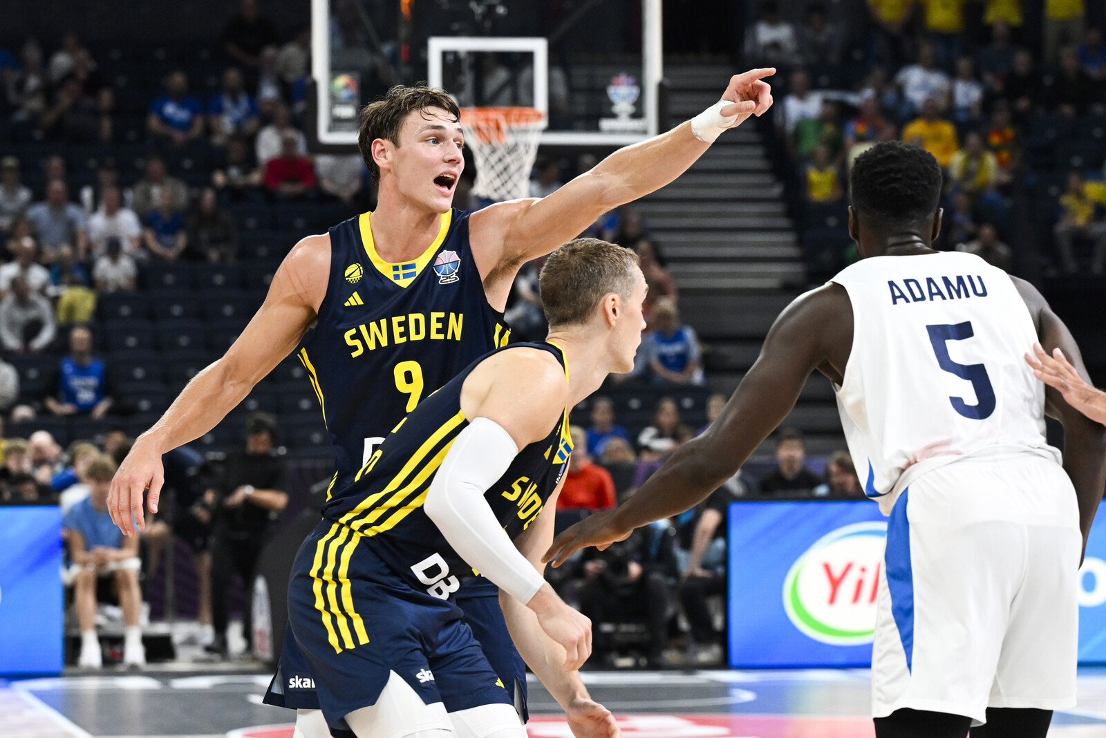 Sweden Triumphs Over Great Britain