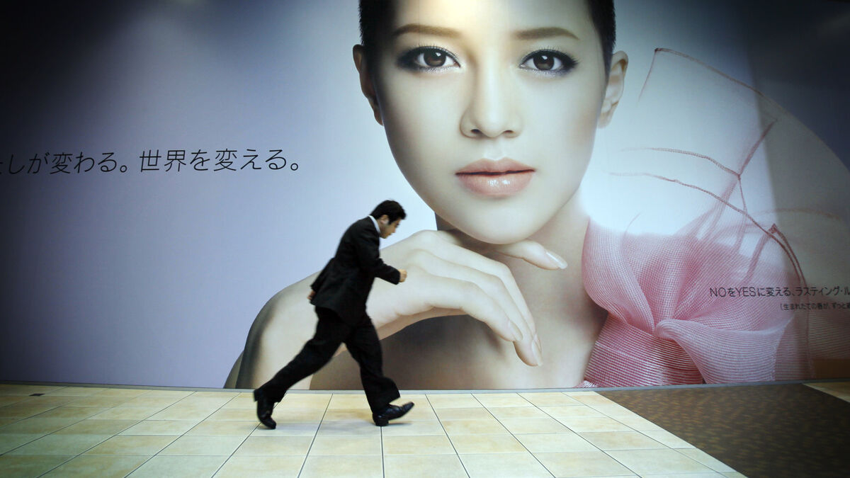 Stocks rise in Tokyo after